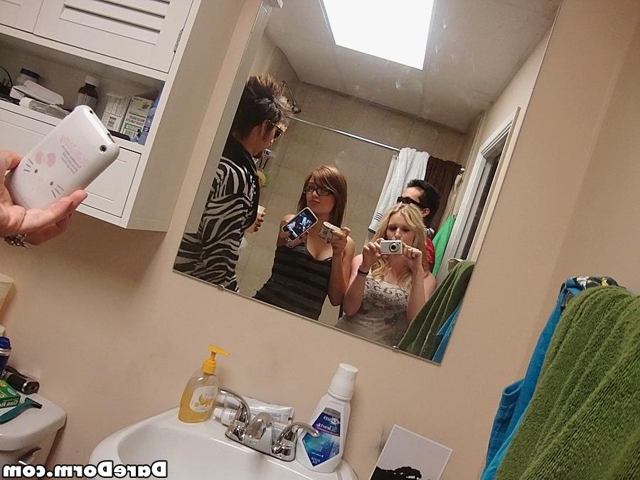 16P College coeds dorm party