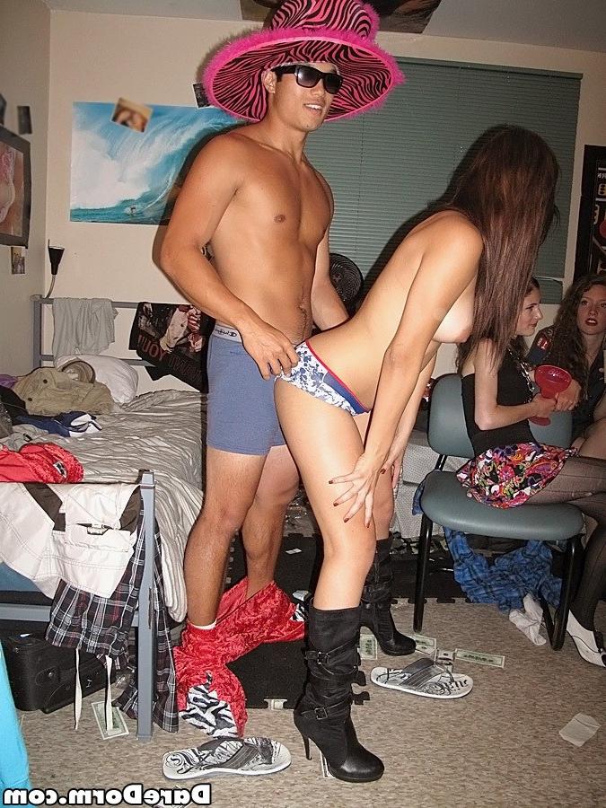 16P College coeds dorm party