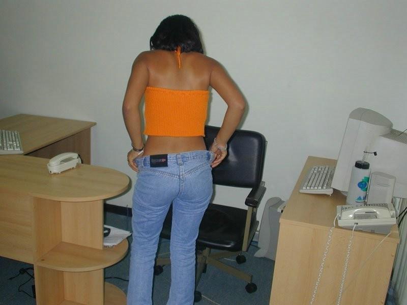 15P Sexy hot indian desi girls sucking and fucking