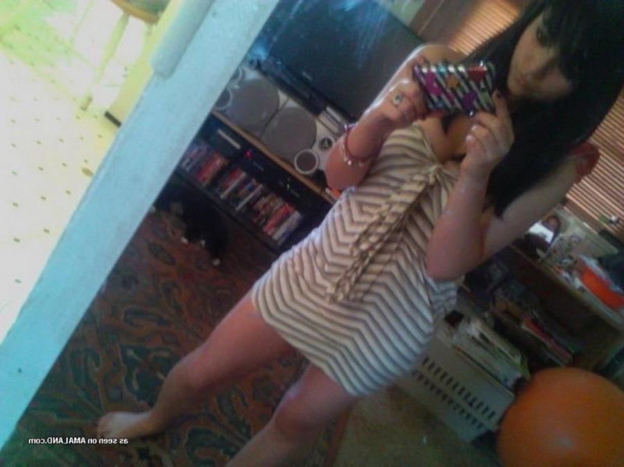 11P Sexy amateur honey displaying her round breasts