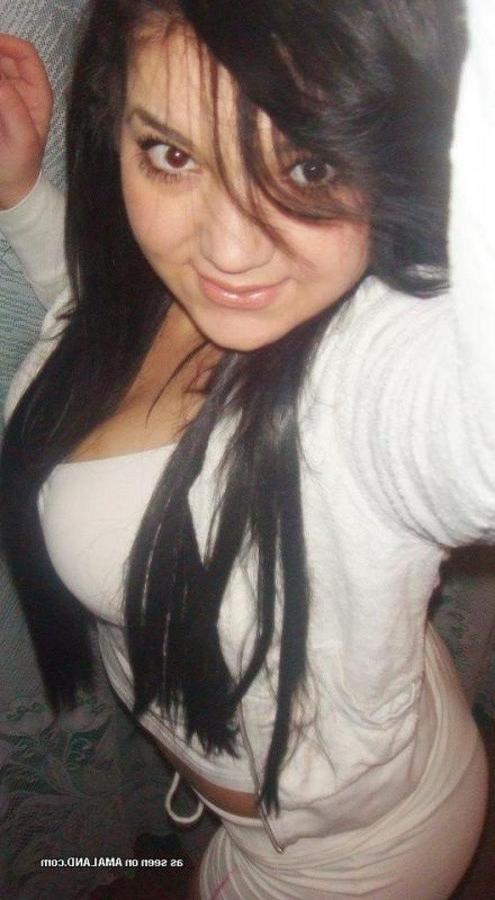 10P Compilation of heavy-chested girlfriends posing for the cam