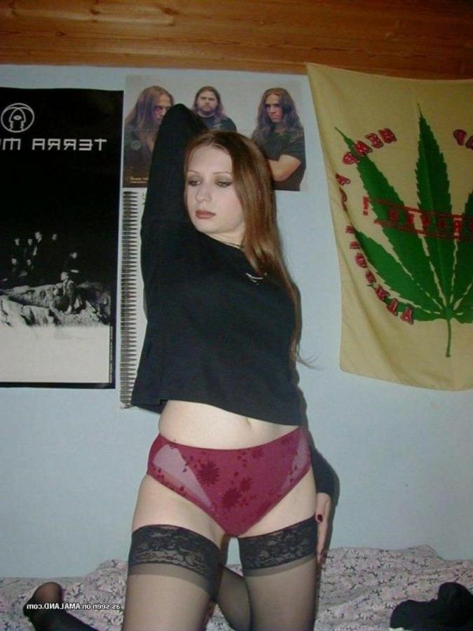 11P Compilation of a hot scene babe showing off her sexy body