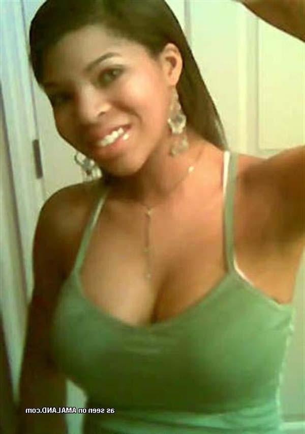 12P Picture compilation of hot amateur black chicks