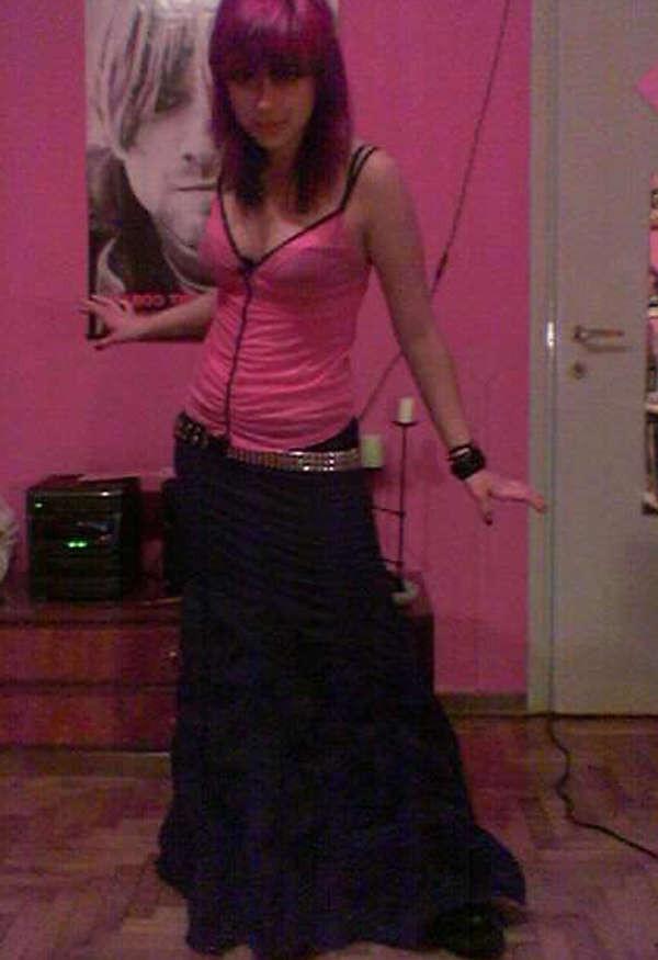 10P Picture compilation of scene chicks in pink and black