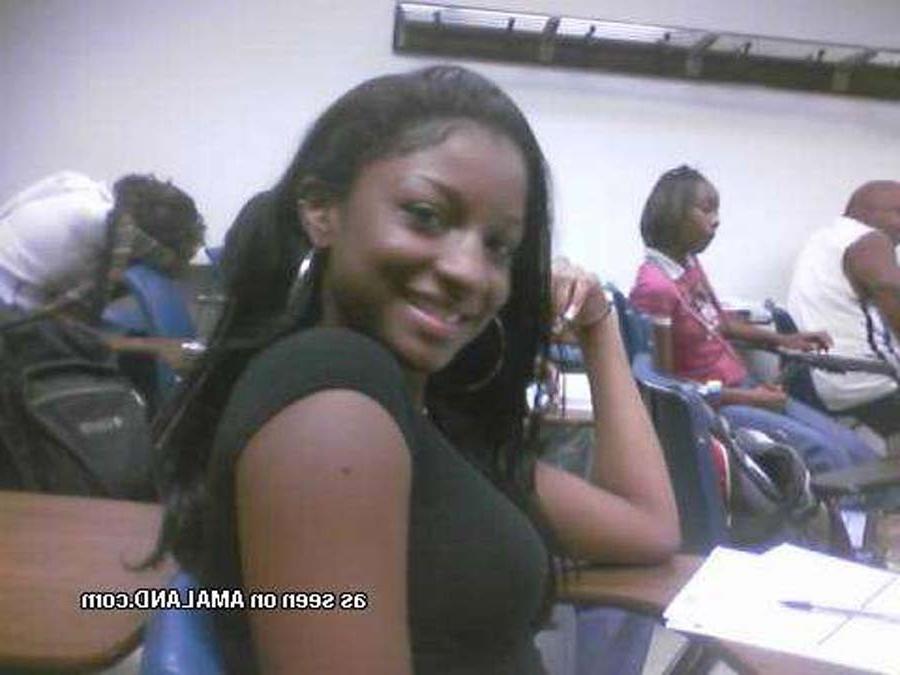 12P Picture compilation of a group of sultry nubian GFs