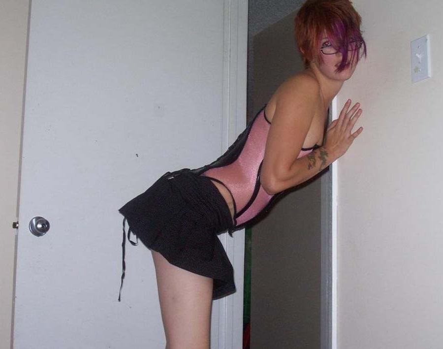 10P Picture compilation of a horny rocker babe showing her pussy