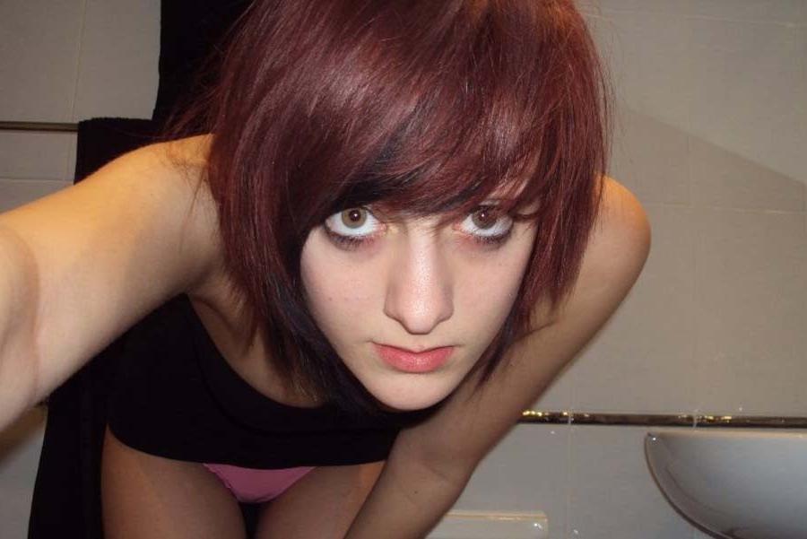 10P Picture compilation of amateur tattooed emo girlfriends