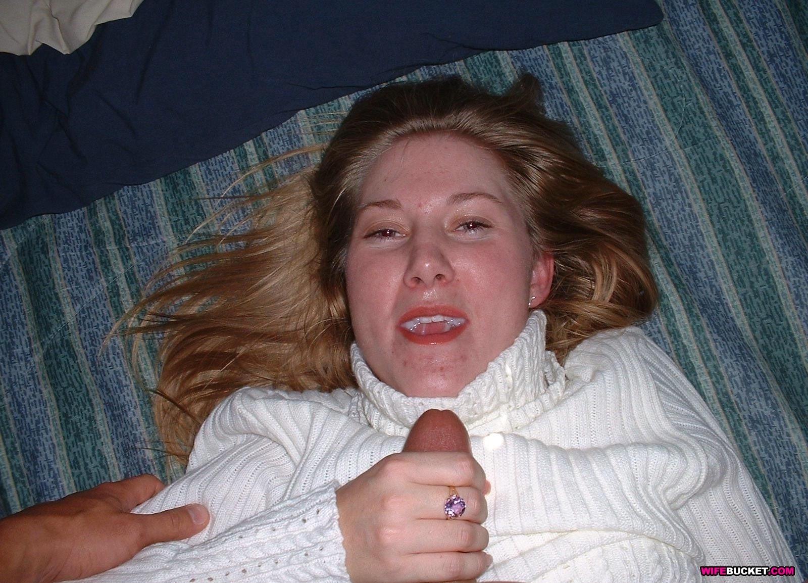 15P Real amateur wives sucking on cock