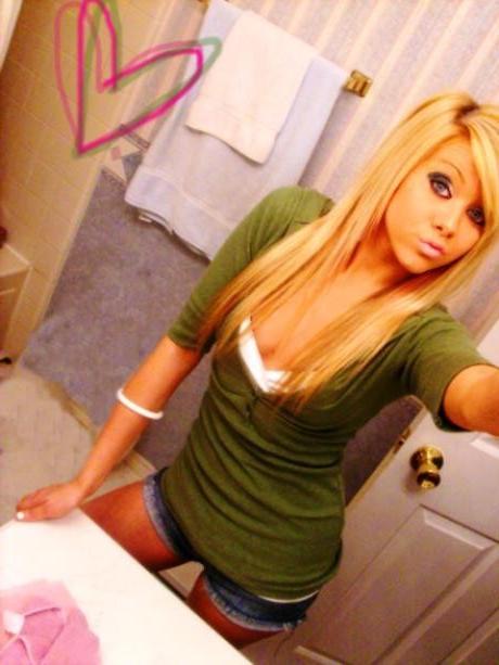 10P Compilation of selfshooting alternative teens