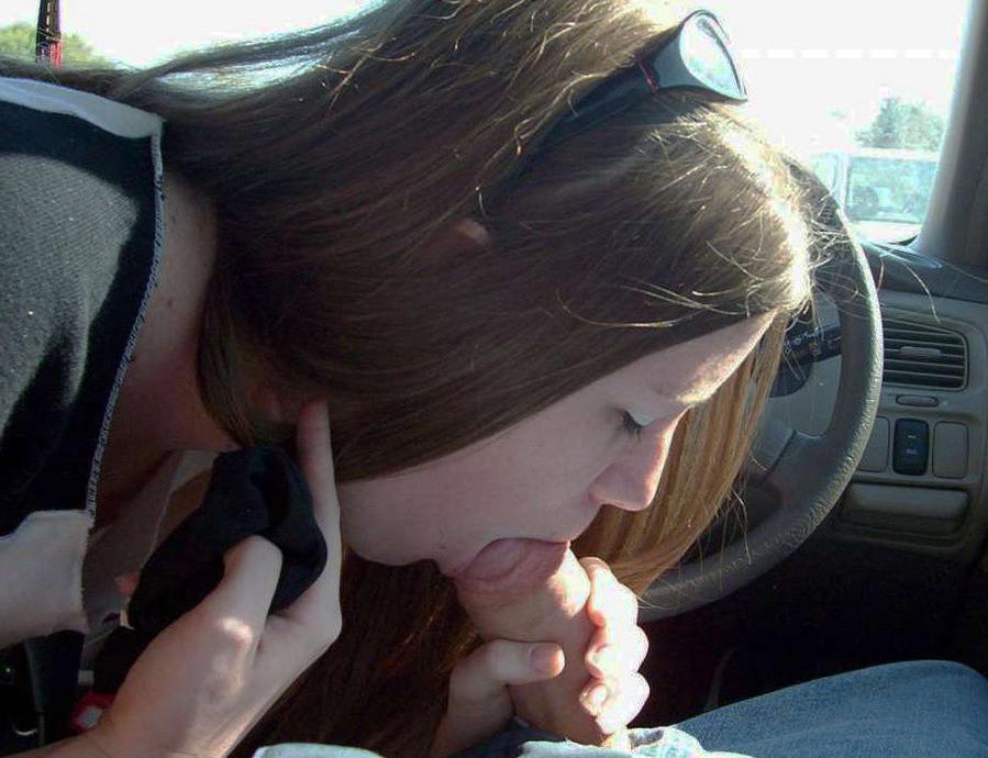 11P Photo compilation of girlfriends giving hot BJs