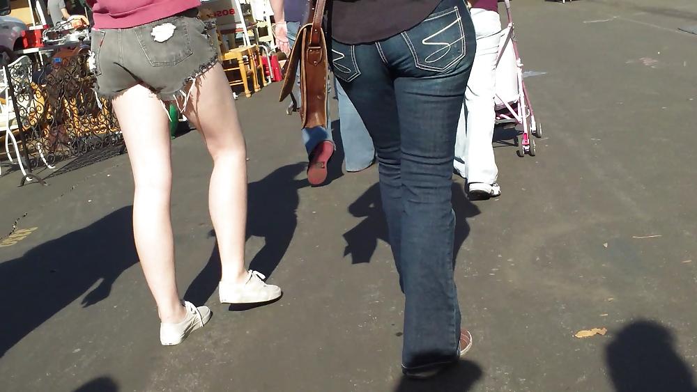 25P Sexy teen ass & butts in blue jean shorts 