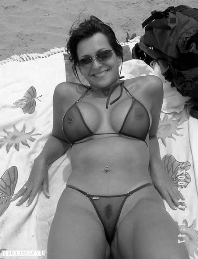 15P Naked gfs are posing and playing outdoors