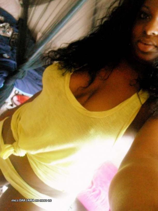 15P Busty amateur ebony girlfriends teasing