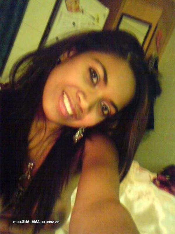 15P Busty amateur ebony girlfriends teasing