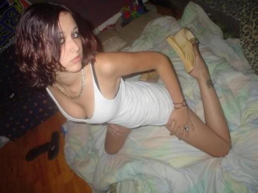 8P Homemade hardcore pics with guy wildly packing girlfriend