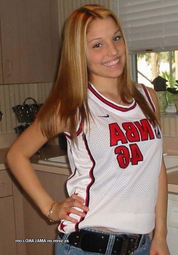 15P Picture compilation of gorgeous amateur sexy chicks