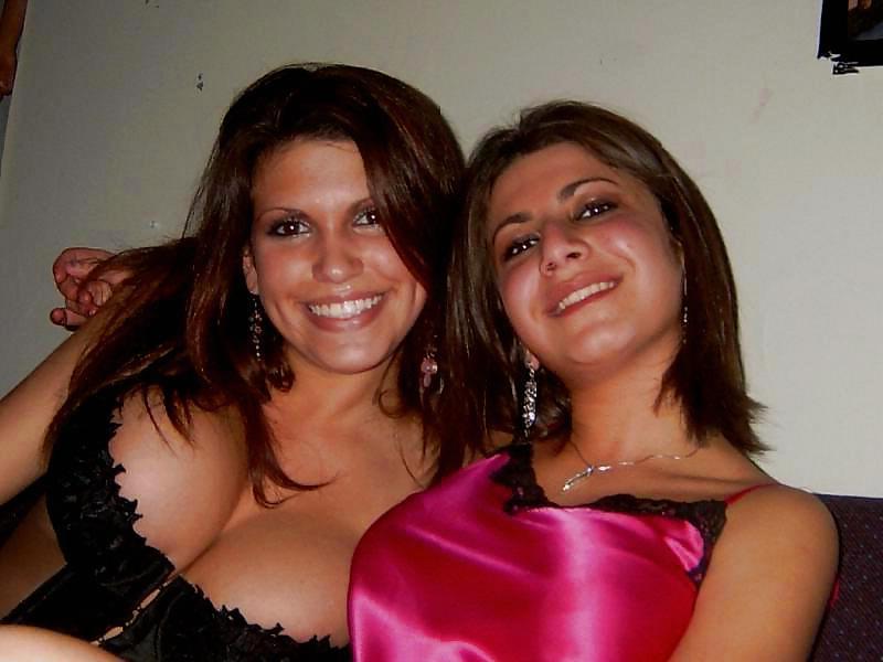 25P BUSTY AMATEUR XIV