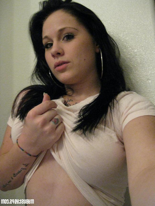 15P Big tits ex gfs show tits and ass for the camera gallery 10