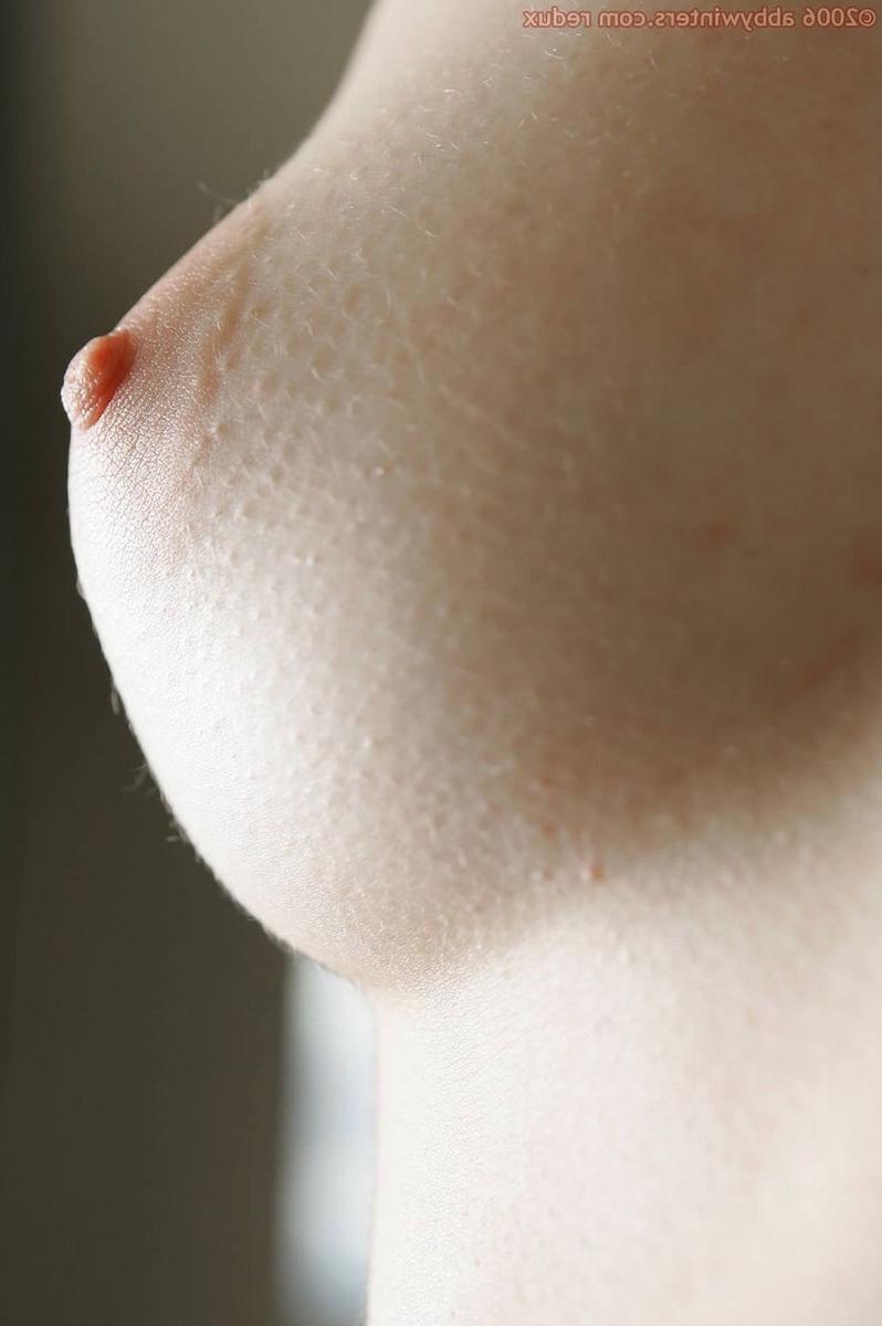 15P Perky natural amateur aussie Louise stripping and showing hairy pussy