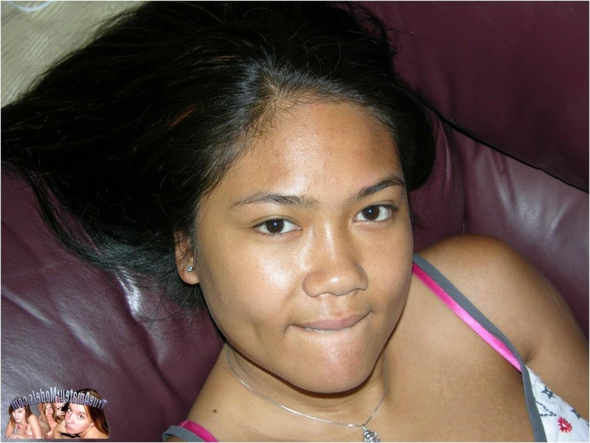 22P Hot Florida Amateurs spreading shaved pussies flashing tight assholes