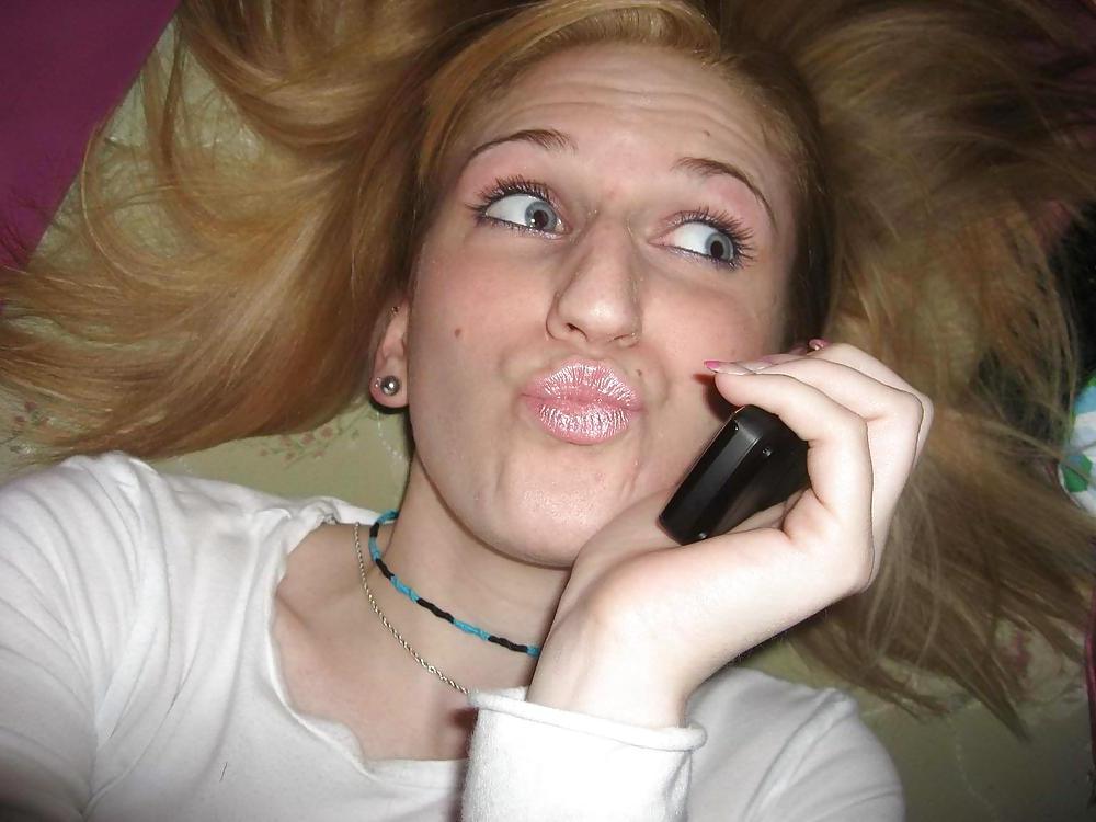 25P HAIRY TEEN SELFPICS