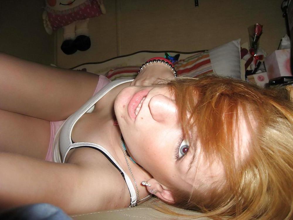 25P HAIRY TEEN SELFPICS