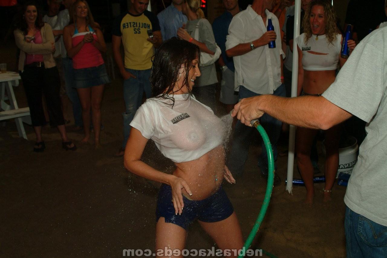 16P Wet t-shirt contest with hot college girls