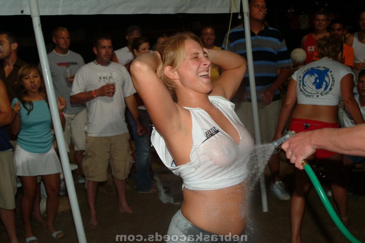 16P Wet t-shirt contest with hot college girls