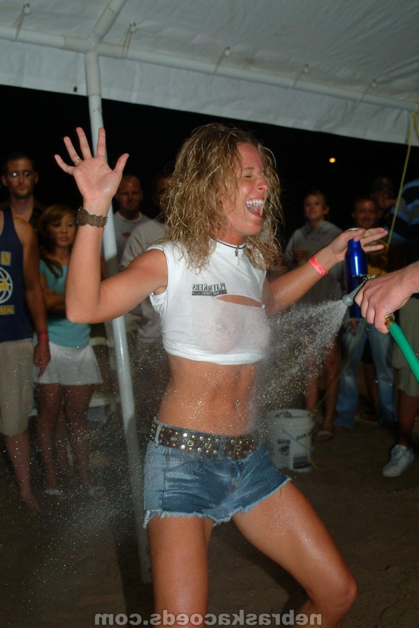 16P Wet t-shirt contest with hot college girls