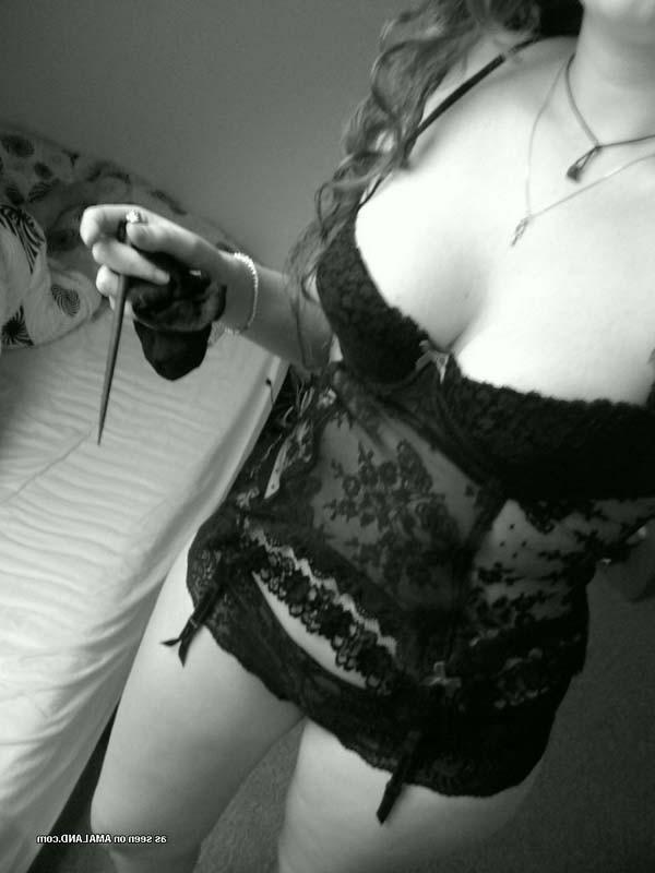 10P Picture compilation of an amateur kinky busty girlfriend camwhoring