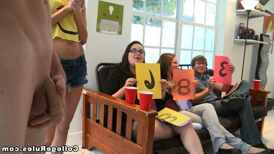 15P Dual amateur hand and blowjobs at college party