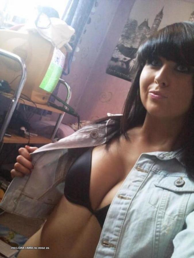 10P Nice pictures of two sexy heavy-chested honeys