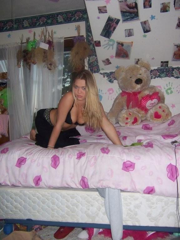 16P Amazing lesbian sex
