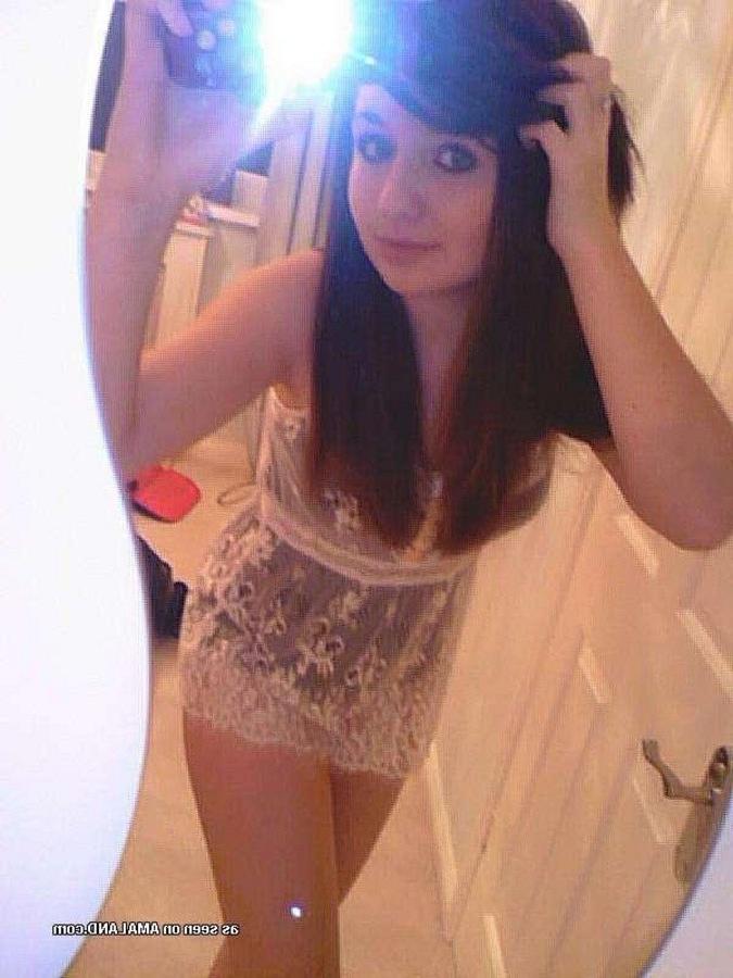 11P Compilation of steamy hot amateur self-shooting girlfriends