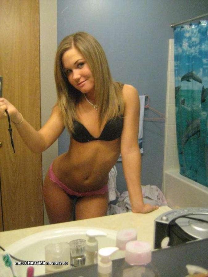 11P Compilation of steamy hot amateur self-shooting girlfriends