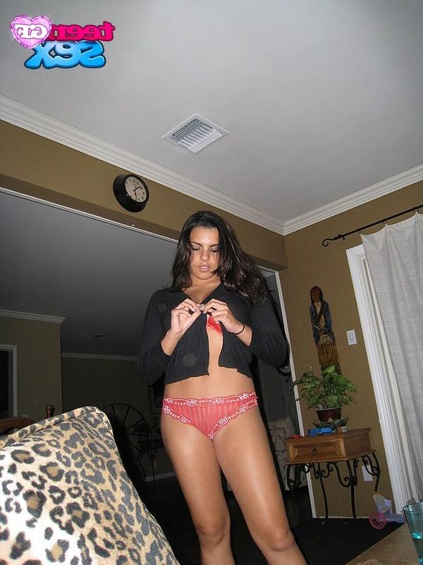 12P Horny teenage hardcore with deepthroat and vaginal