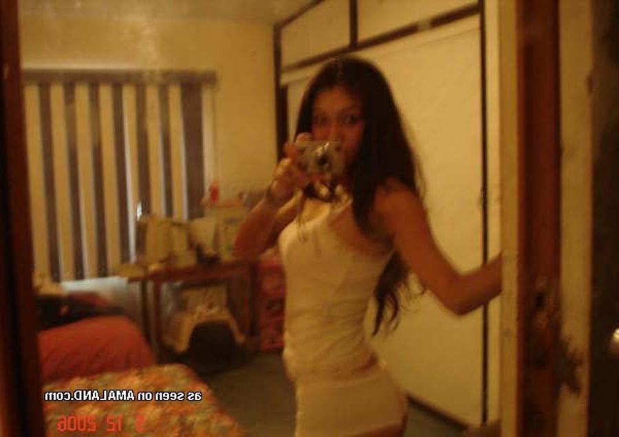12P Photo compilation of hot sexy kinky amateur chicas