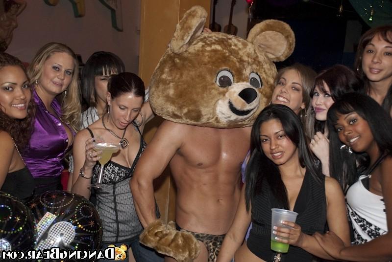 16P Many drunk partygirls sucking and fucking at a wild sex orgy