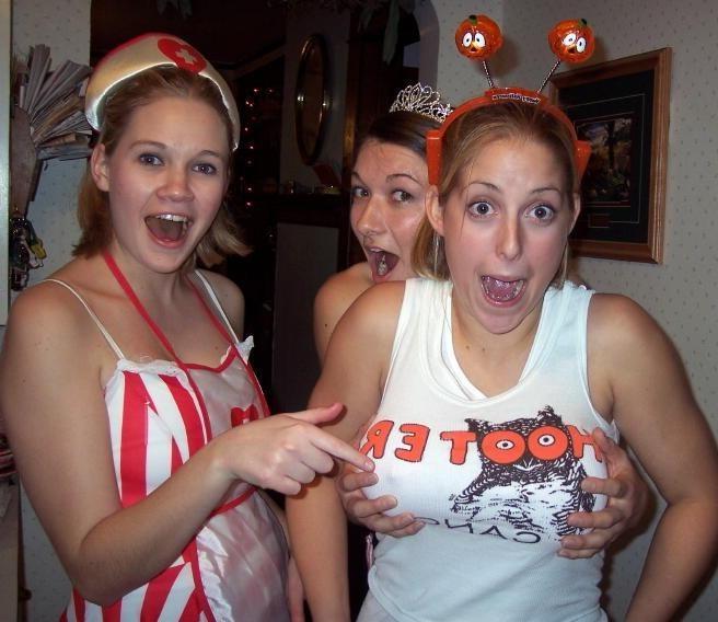15P Drunk partying amateur college teen GFs in candid homemade pics