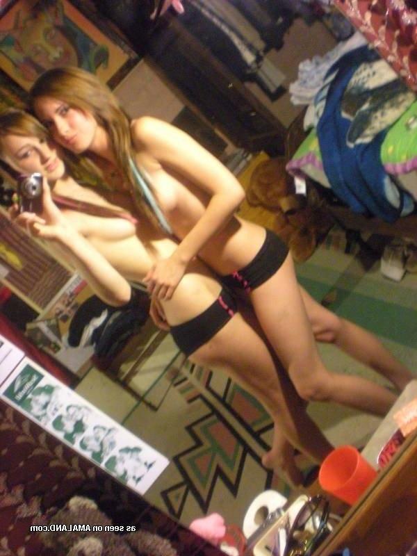 12P Cute lesbian teen girlfriends selfshooting together
