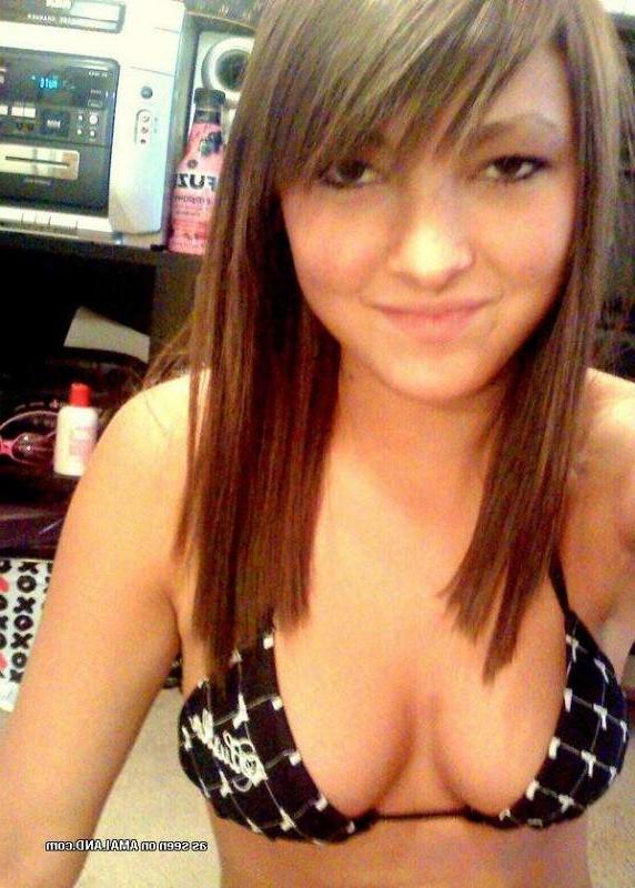 12P Compilation of sexy amateur girlfriends in bikinis