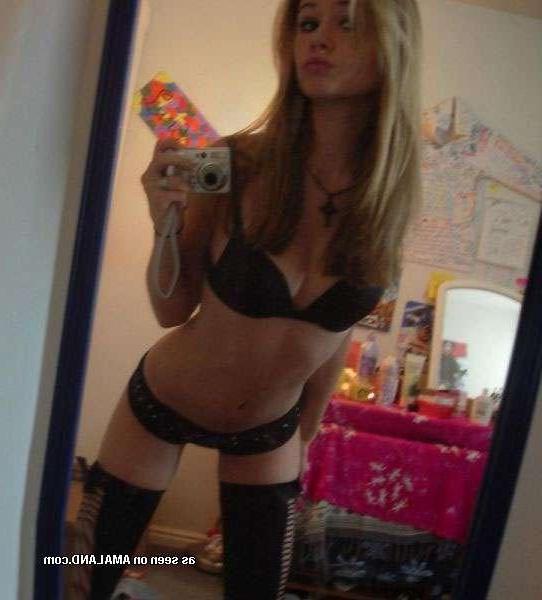 12P Compilation of hot self-shooting girlfriends in lingerie