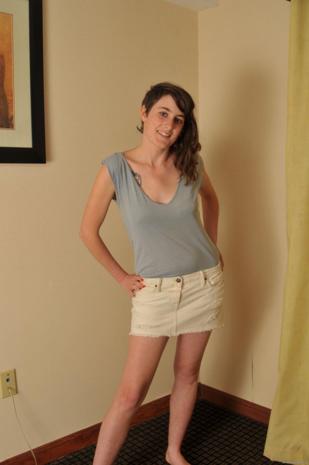 15P Hairy tattooed brunette teen Iris spreading