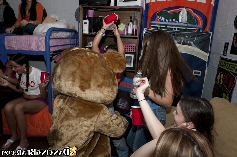 16P Many drunk partygirls sucking and fucking at a wild sex orgy