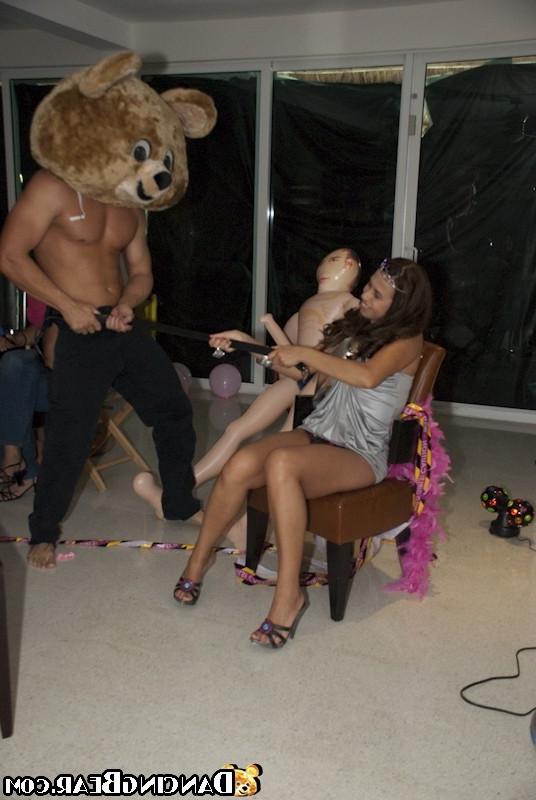 16P Many drunk partygirls sucking and fucking at a wild sex orgy