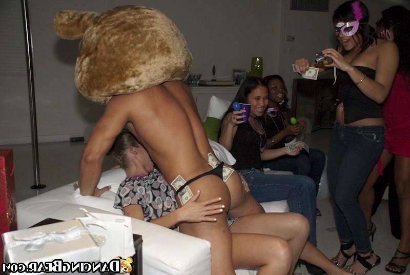16P Many drunk partygirls sucking and fucking at a wild sex orgy