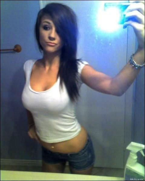 16P Compilation of camwhoring amateur chicks