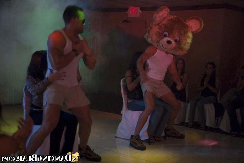 16P Many drunk partygirls sucking and fucking at a wild sex orgy