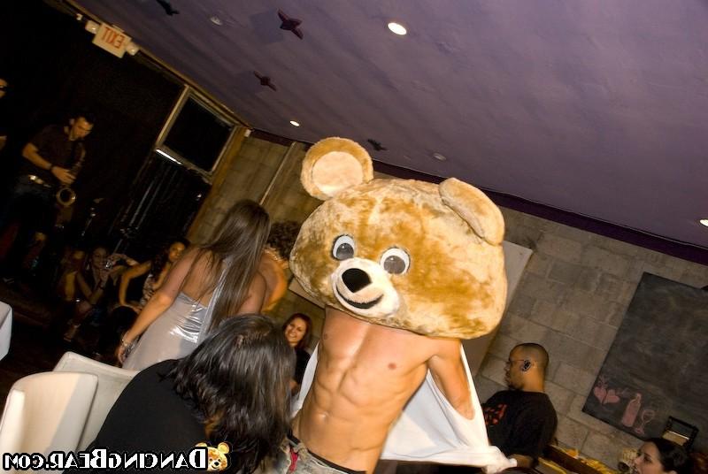 16P Many drunk partygirls sucking and fucking at a wild sex orgy