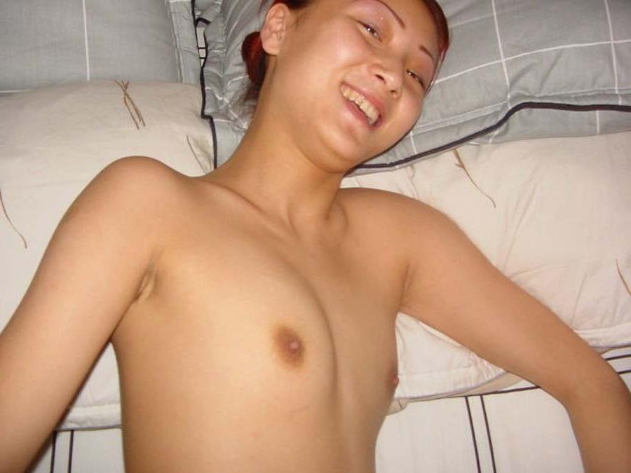 15P Picture compilation of Asian sluts getting naked in a motel